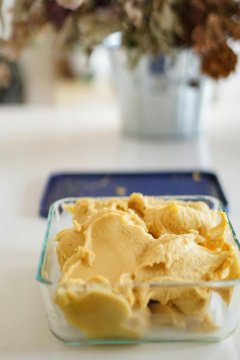 Wie man gutes Eis macht: Hausgemachte Rezepte und Tipps