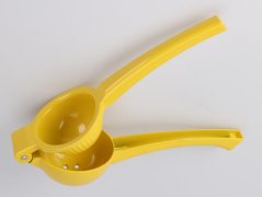 Presă de citrice, metal, galben