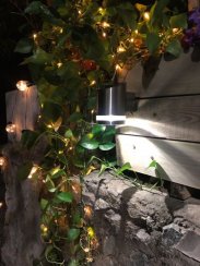 Strend Pro Garden lámpa, napelemes, fali / kerítés, 9x12x14 cm