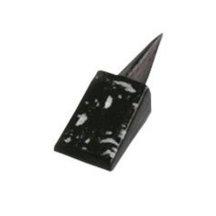 Baka oštro kucne po kosi