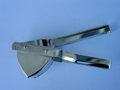 Presa de cartofi la conserva