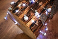 MagicHome Christmas Ball lančić, 20 LED hladno bijela, s kuglicama i ljuskicama, srebrni, 2xAA, jednostavno osvjetljenje, osvjetljenje, L-1,9 m