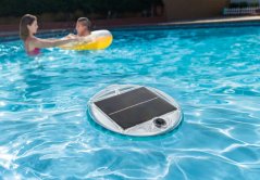 Lebegő napelemes LED lámpa INTEX 28695