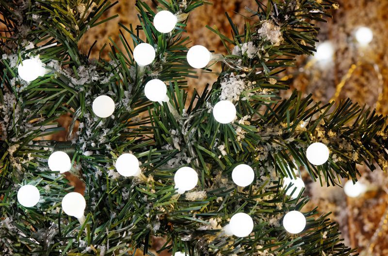 MagicHome Weihnachts-Kirschkugelkette, 100x LED kaltweiß, IP44, 8 Funktionen, Beleuchtung, L-9,90m