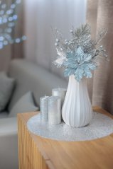 Vetvička MagicHome Vianoce, s kvetom poinsettia, modrá/strieborná, 27 cm