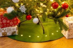 Koberec MagicHome Vánoce, zelený, s hvězdičkami, 22 LED, teplá bílá, 2xAA, 90 cm