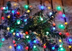 Łańcuszek MagicHome Christmas Cherry Balls, 100x LED wielokolorowy, IP44, 8 funkcji, oświetlenie, dł.-9,90 m