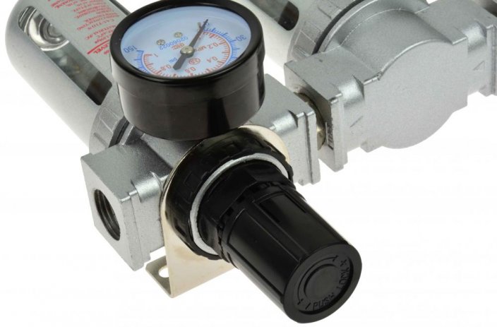 Odvodnik 3-dijelni sa manometrom i regulatorom tlaka 0,5-10 bara i podmazivanjem, 1/4&quot;, GEKO