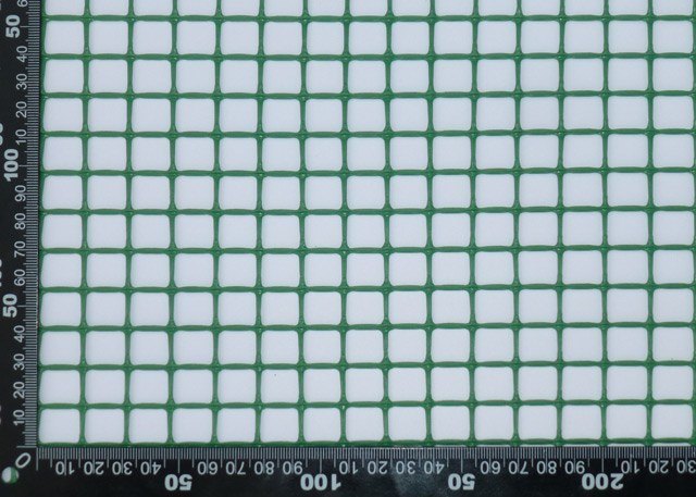 Pletivo plastové zelené, oko 30 x 30 mm, 0,6 x 25 m, XL-TOOLS