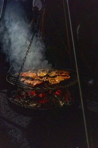 So grillen Sie richtig auf Holzkohle: Die komplette Anleitung