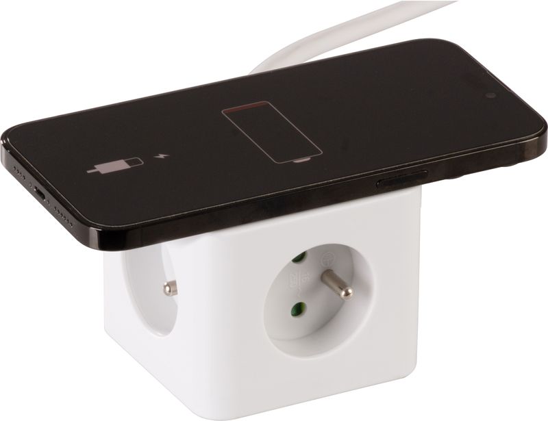 Gniazdo Strend Pro, kostka przedłużająca, USB A+C, ładowanie bezprzewodowe, 1,4 m