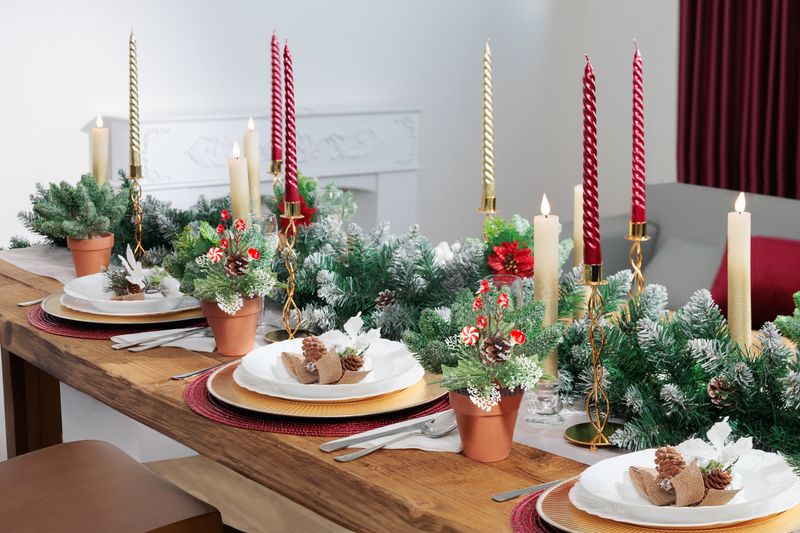 Girlande MagicHome Weihnachten, 270 cm, 200 Zweige