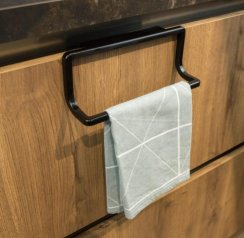 Vešiak na uterák závesný čierny, 6x22,5x9 cm plast