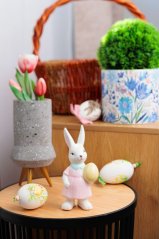 MagicHome Dekoration, Hase mit Ei, Ostern, 5,3x8x17,3 cm