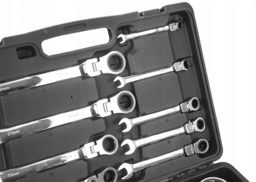 Ratschenschlüsselsatz mit Gelenk, 13-teilig, 8 - 32 mm im Koffer, MAR-POL