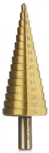 Stufenbohrer 4-32 mm für Blech, Stufe 2 mm, gerader Schlitz, MAR-POL