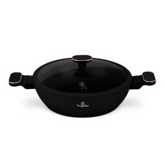 Tigaie adâncă cu suprafață din titan și capac, 28 cm, din colecția Black Rose