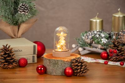 Dekorace MagicHome Vánoce, stromek v kopuli, LED, teplá bílá, interiér, 5,5x9 cm