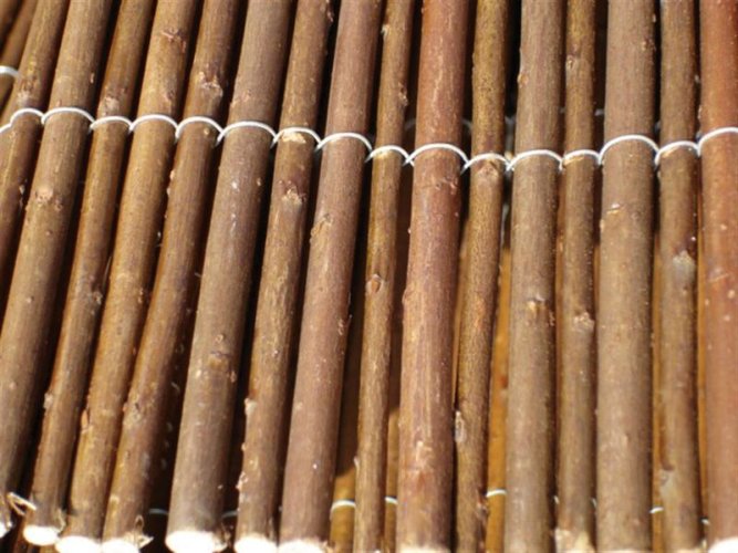 Plot Willow, 1500 mm, L-4,8 m, prútený, Bag