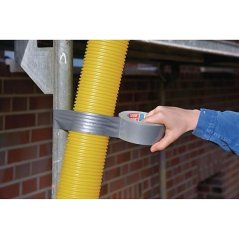 tesa® BASIC ljepljiva traka, ljepljiva, srebrna, tekstilna, 50 mm, L-50 m