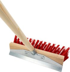 Metla Geco U300.3, 300 mm, cestna metla z ročajem, s kovinskim strgalom