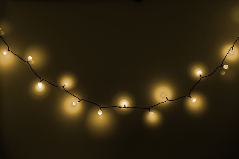 MagicHome Weihnachts-Kirschkugelkette, 100x LED warmweiß, IP44, 8 Funktionen, Beleuchtung, L-9,90m