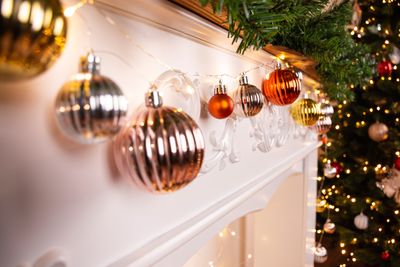 Łańcuszek MagicHome Christmas Ball, 20 LED ciepła biała, z kulkami, 2xAA, oświetlenie proste, oświetlenie, L-1,9 m