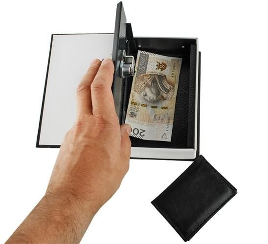 Safe - carte 18cmx11,5cm (acțiune)