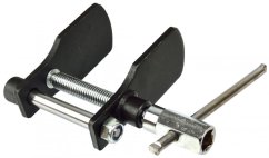 Vorbereitung zum Verpressen von Bremskolben, GEKO