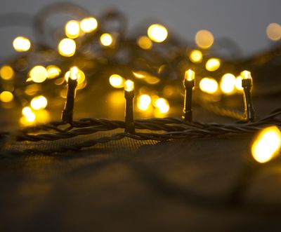 Łańcuch MagicHome Christmas Serpens, 100 LED ciepła biel, 8 funkcji, 230 V, 50 Hz, z adapterem, IP44, zewnętrzne, oświetlenie, L-10 m