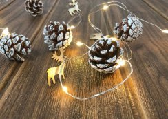 MagicHome božićni lanac za bor, 20 LED toplo bijeli, sa snježnim češerima, 2xAA, jednostavna rasvjeta, rasvjeta, L-1,9 m