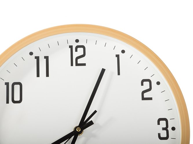 Nástenné hodiny veľké tiché 30 cm okrúhly ukazovateľ dátum teplota sekundy