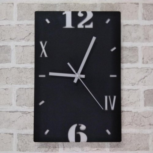 Zegar ścienny o wymiarach 20x30 cm