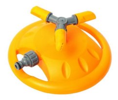 Rotierender 3-armiger Kunststoffregner