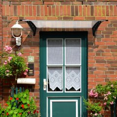 Polykarbonátová strieška na dvere 150x80 cm