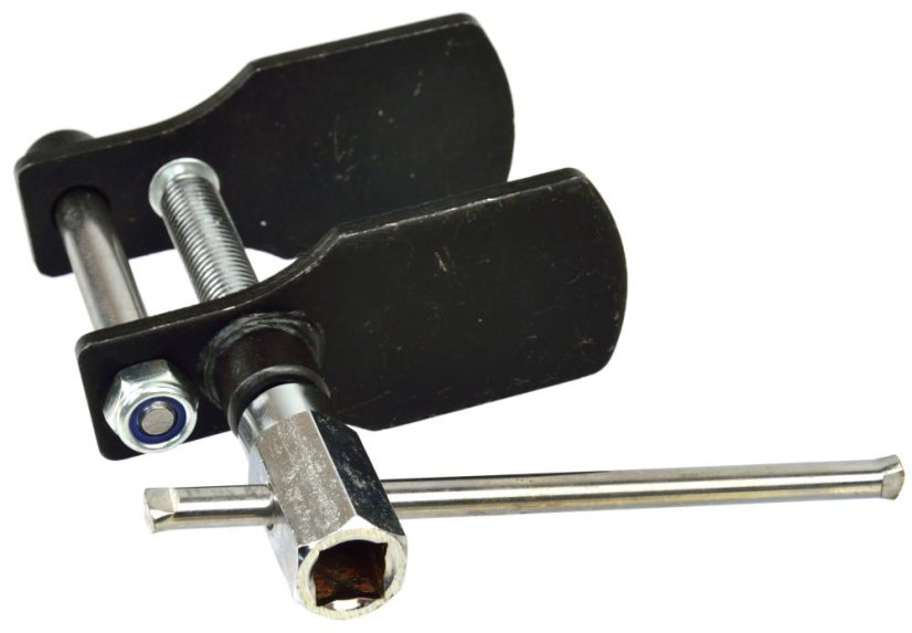 Vorbereitung zum Verpressen von Bremskolben, GEKO