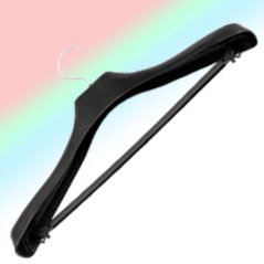 Kleiderbügel – ein Riemen in Form einer UH-KLC-Jacke (akce)